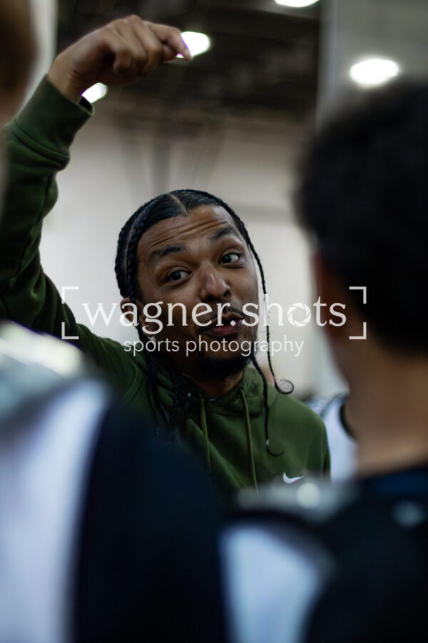 Hutton1_041225_2877ws